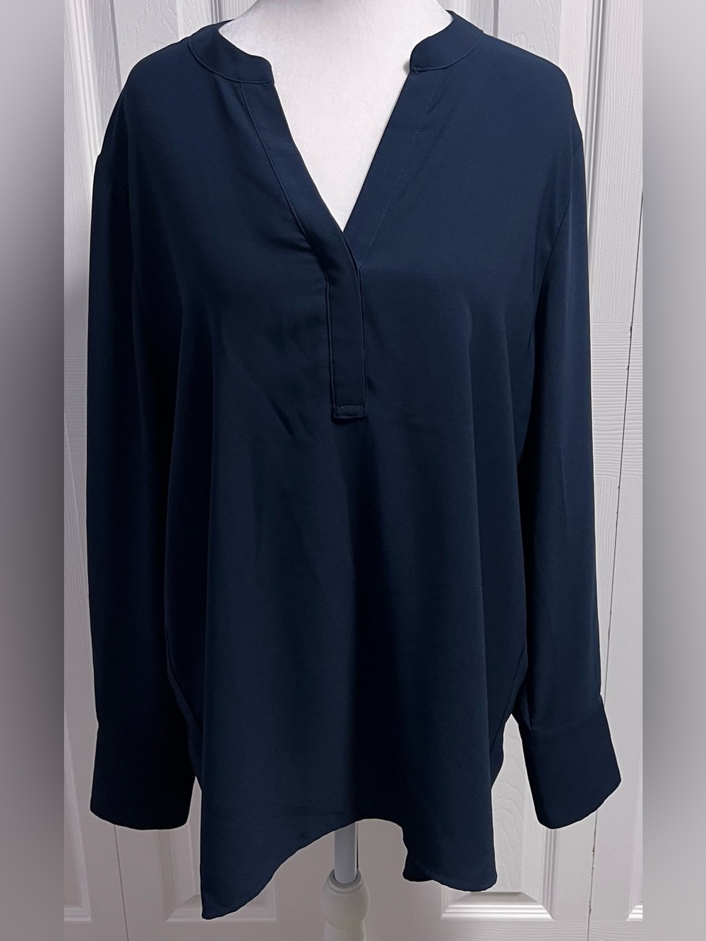 Jones New York (JNY) Navy Blue Long Sleeve Popover Blouse